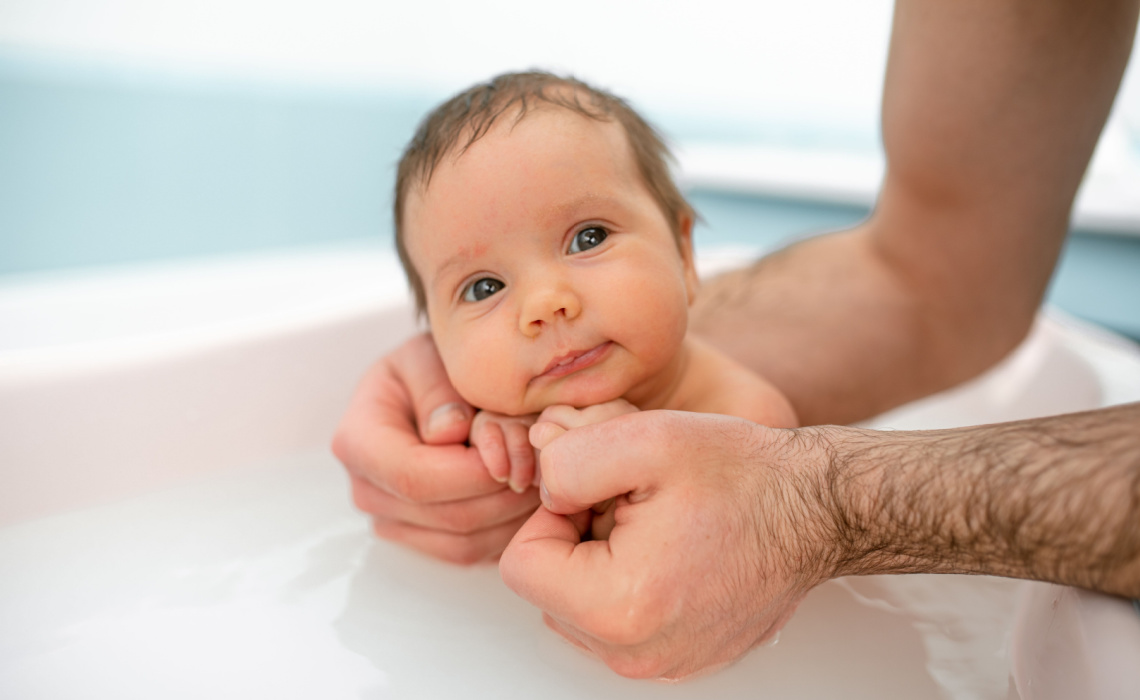 Igiene e cura del neonato nei primi giorni di vita: quali prodotti usare?